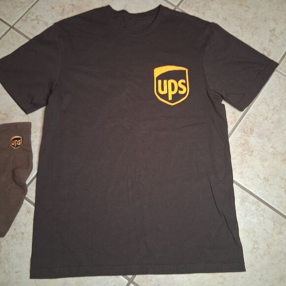 UPS Delivery Guy Person Halloween  Uniform Preteen Adult Small Shirt, Hat, Socks - Picture 3 of 4